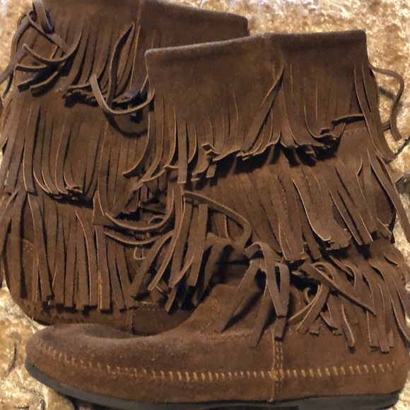 Minnetonka Mocassins - Picture 1 of 3